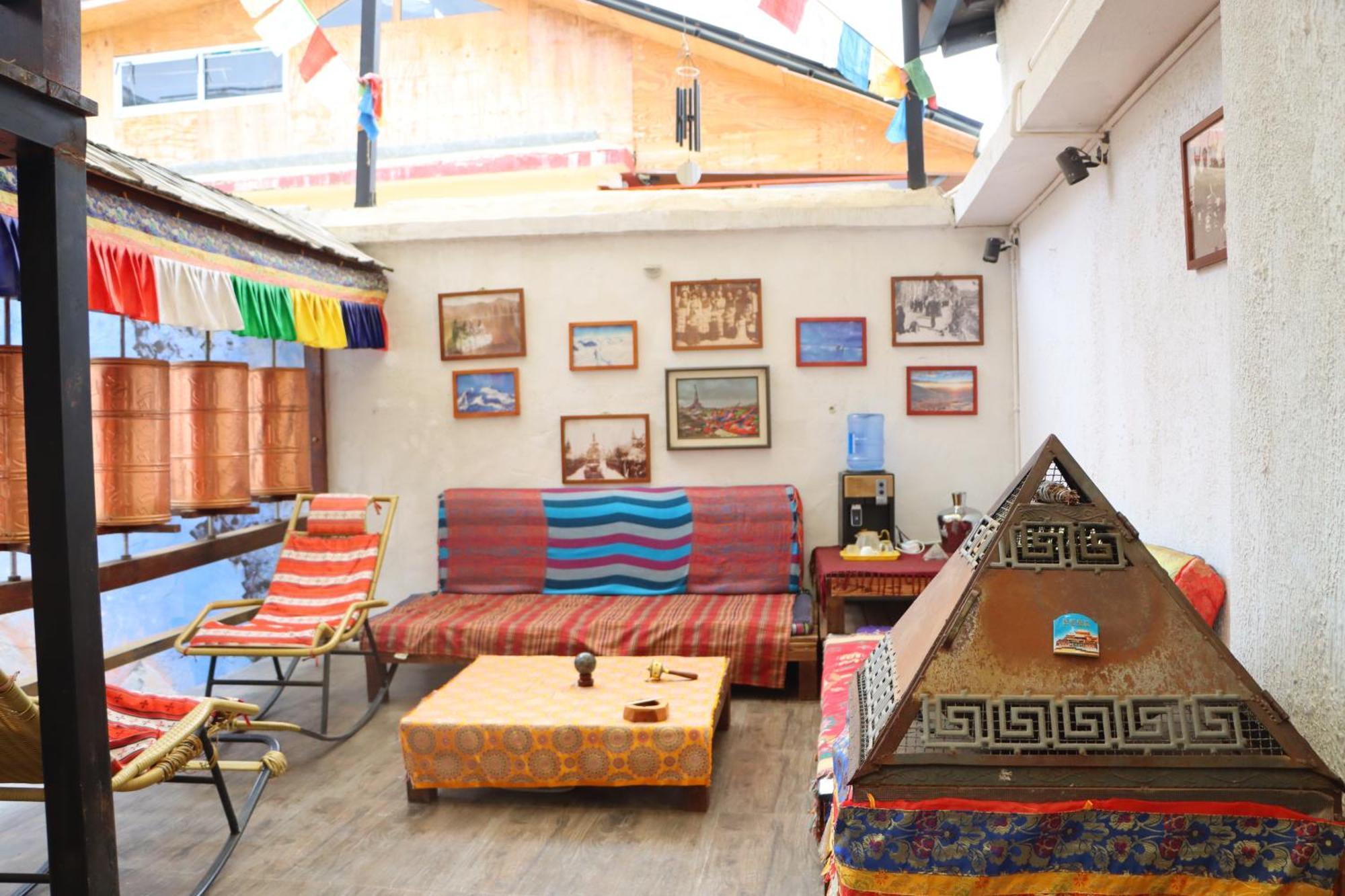 Energy Space Healing Inn Shangri-La Extérieur photo