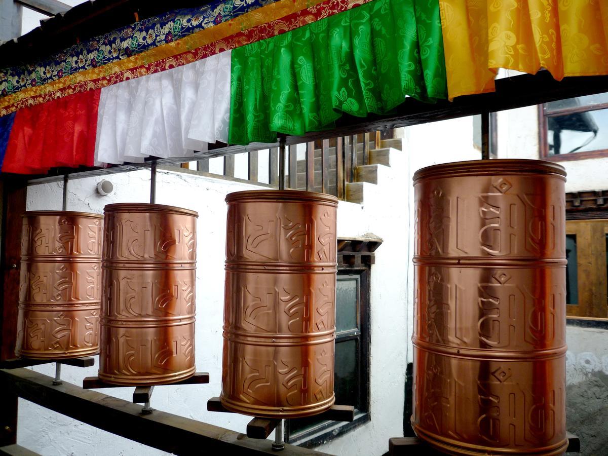 Energy Space Healing Inn Shangri-La Extérieur photo