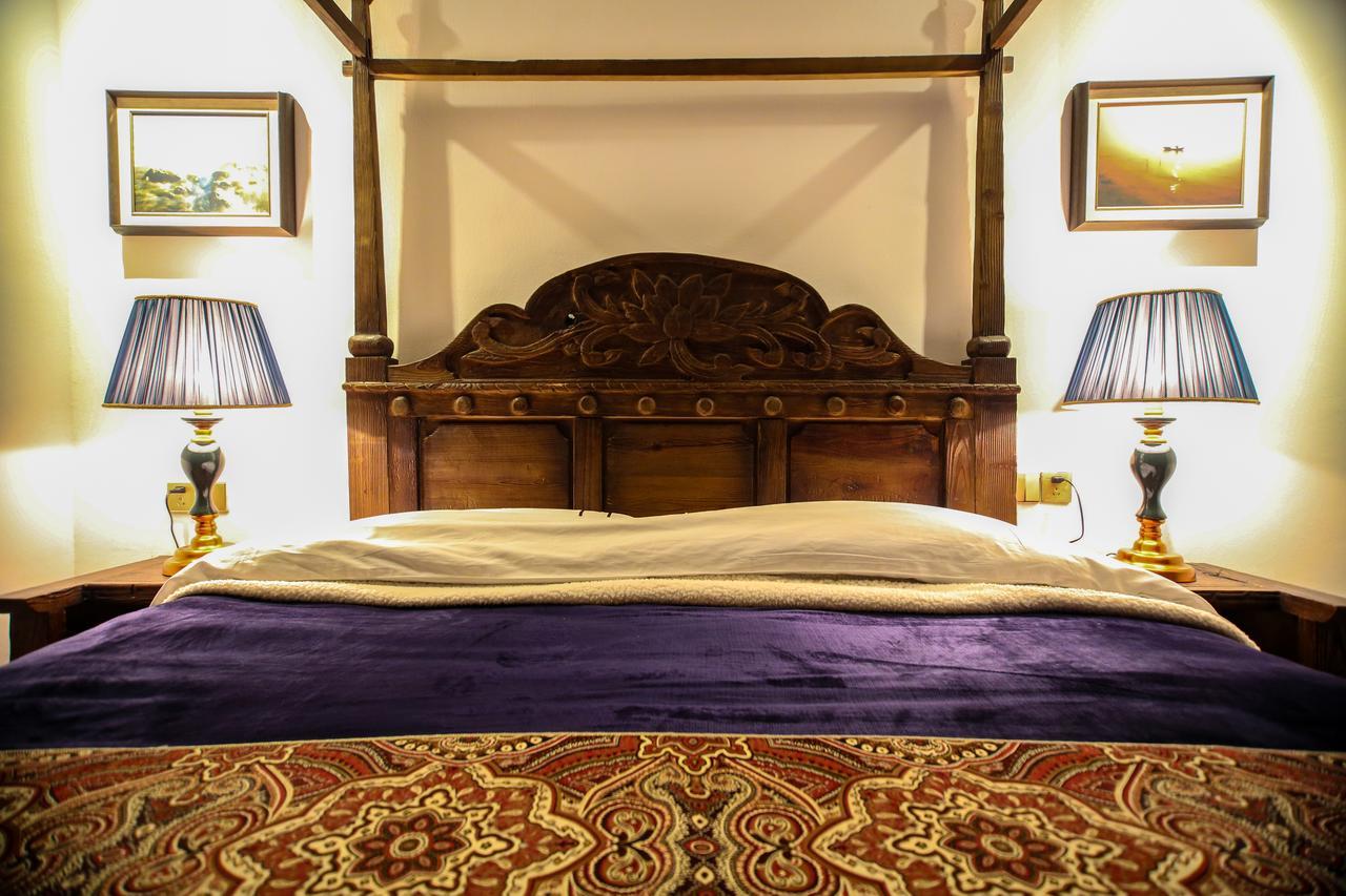 Energy Space Healing Inn Shangri-La Extérieur photo