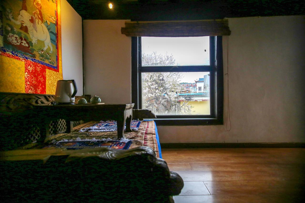 Energy Space Healing Inn Shangri-La Extérieur photo